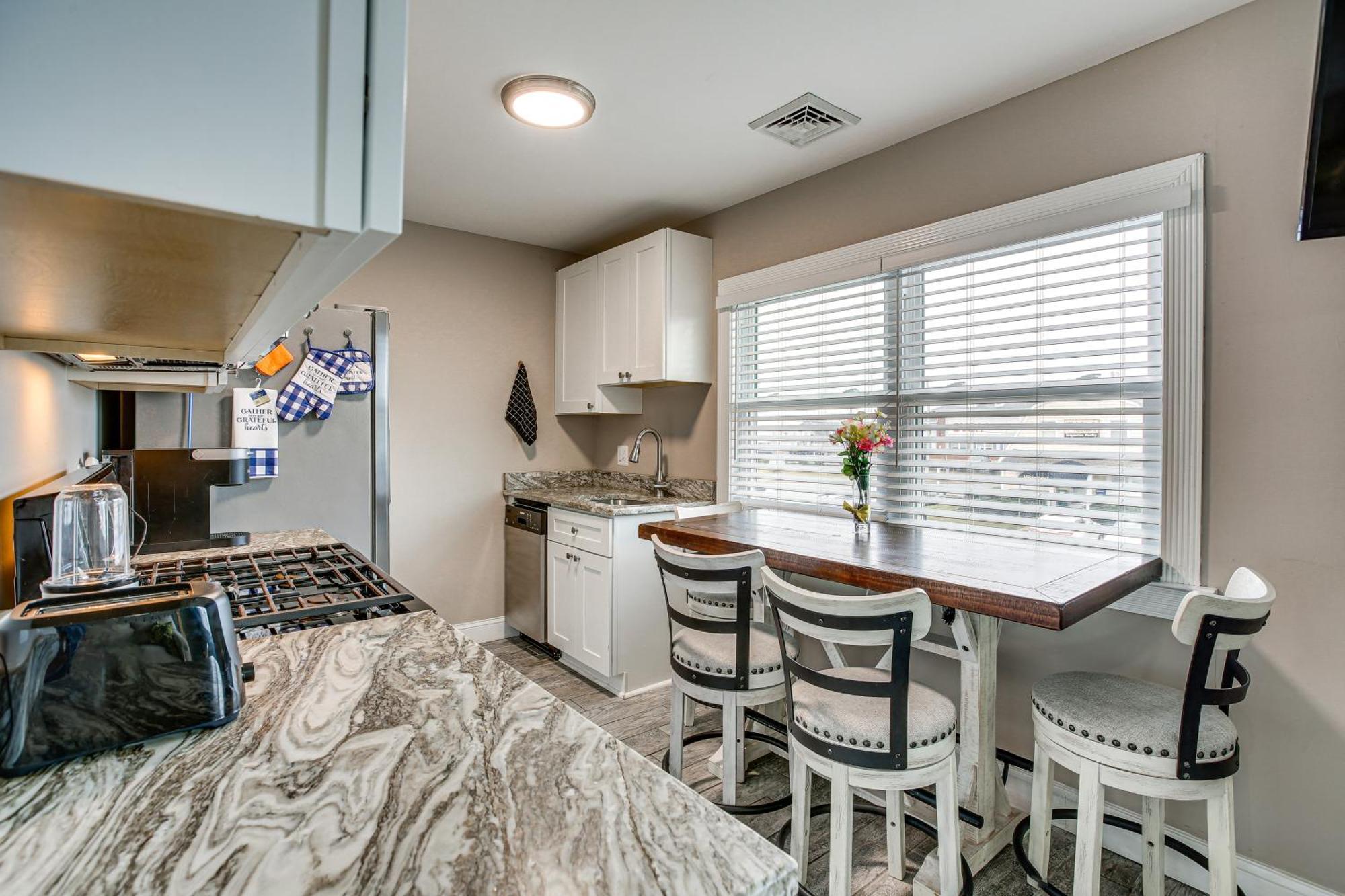 Bright Duplex Condo Walk To Brigantine Beach! Eksteriør billede